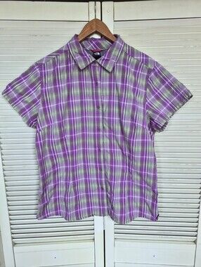 The North Face Women's VaporWick Plaid Short Sleeve Hiking Shirt Large